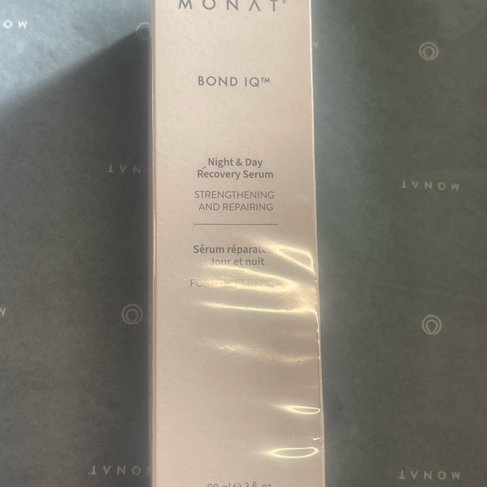 Bond IQ Night & Day Recovery Serum - White
